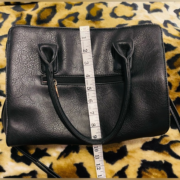 Black purse for sale - Picture 4 of 6